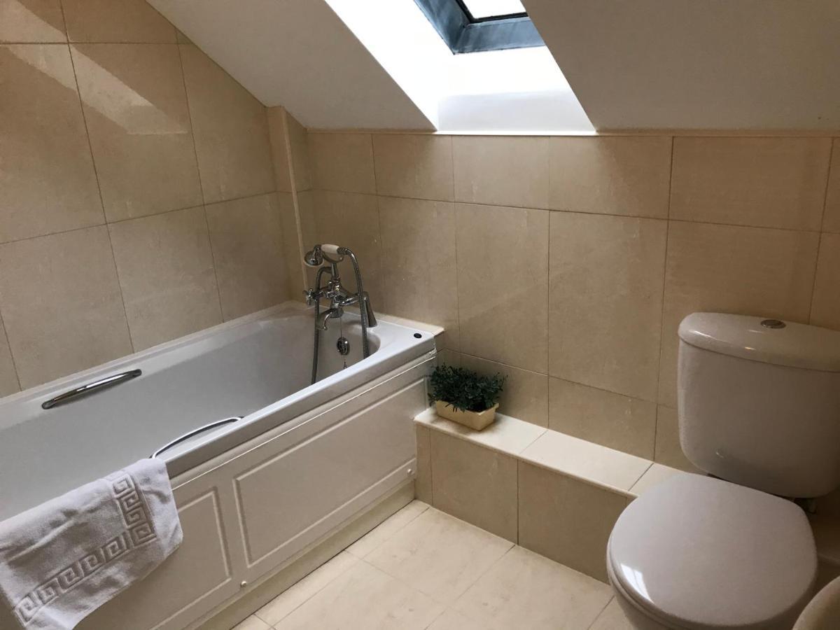 Crowthorne, Bookham Court Villa Dorchester Luaran gambar
